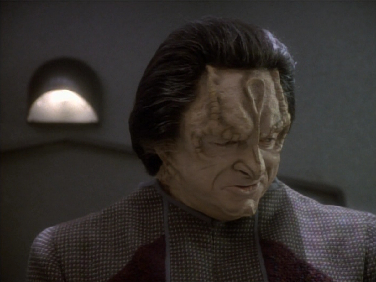 extant_StarTrekDS9_1x19-Duet_00619.jpg