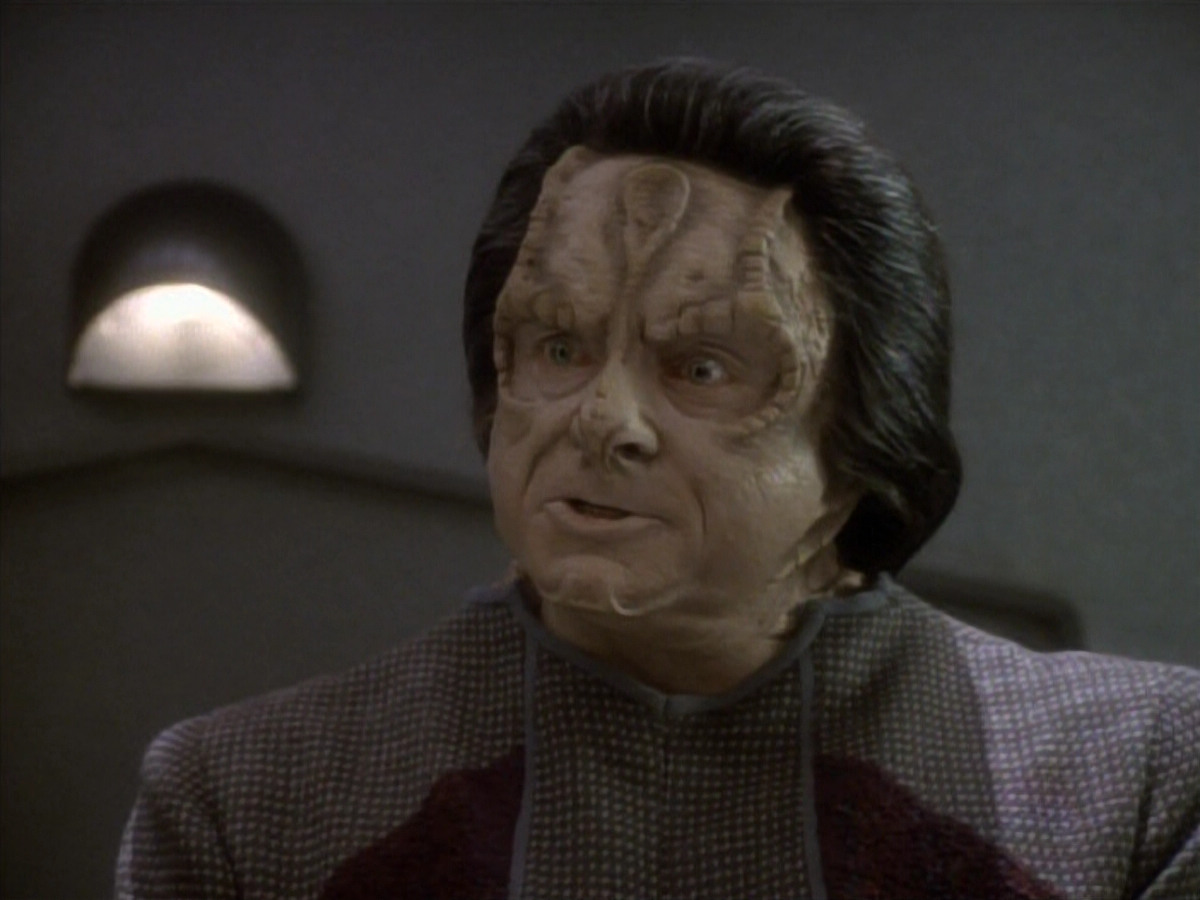 extant_StarTrekDS9_1x19-Duet_00642.jpg