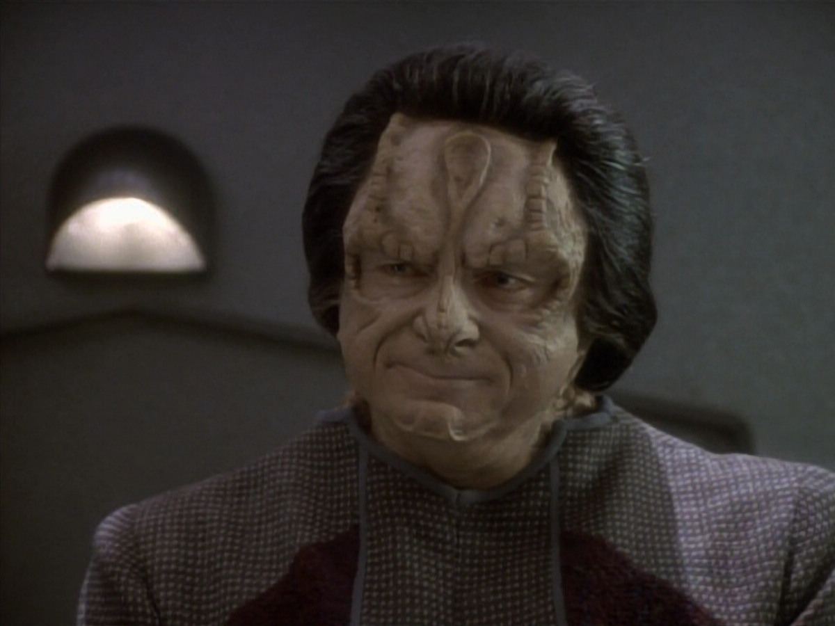 extant_StarTrekDS9_1x19-Duet_00645.jpg