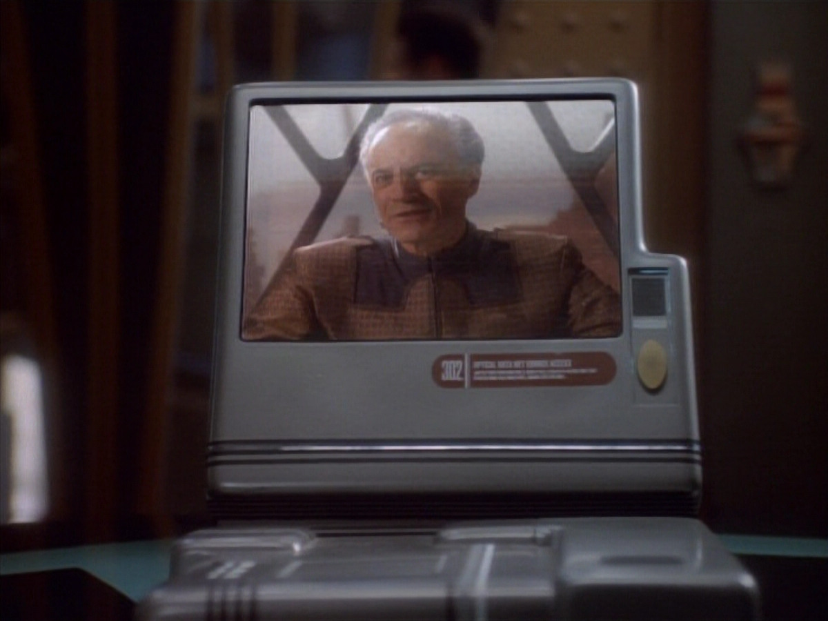 extant_StarTrekDS9_1x19-Duet_00758.jpg