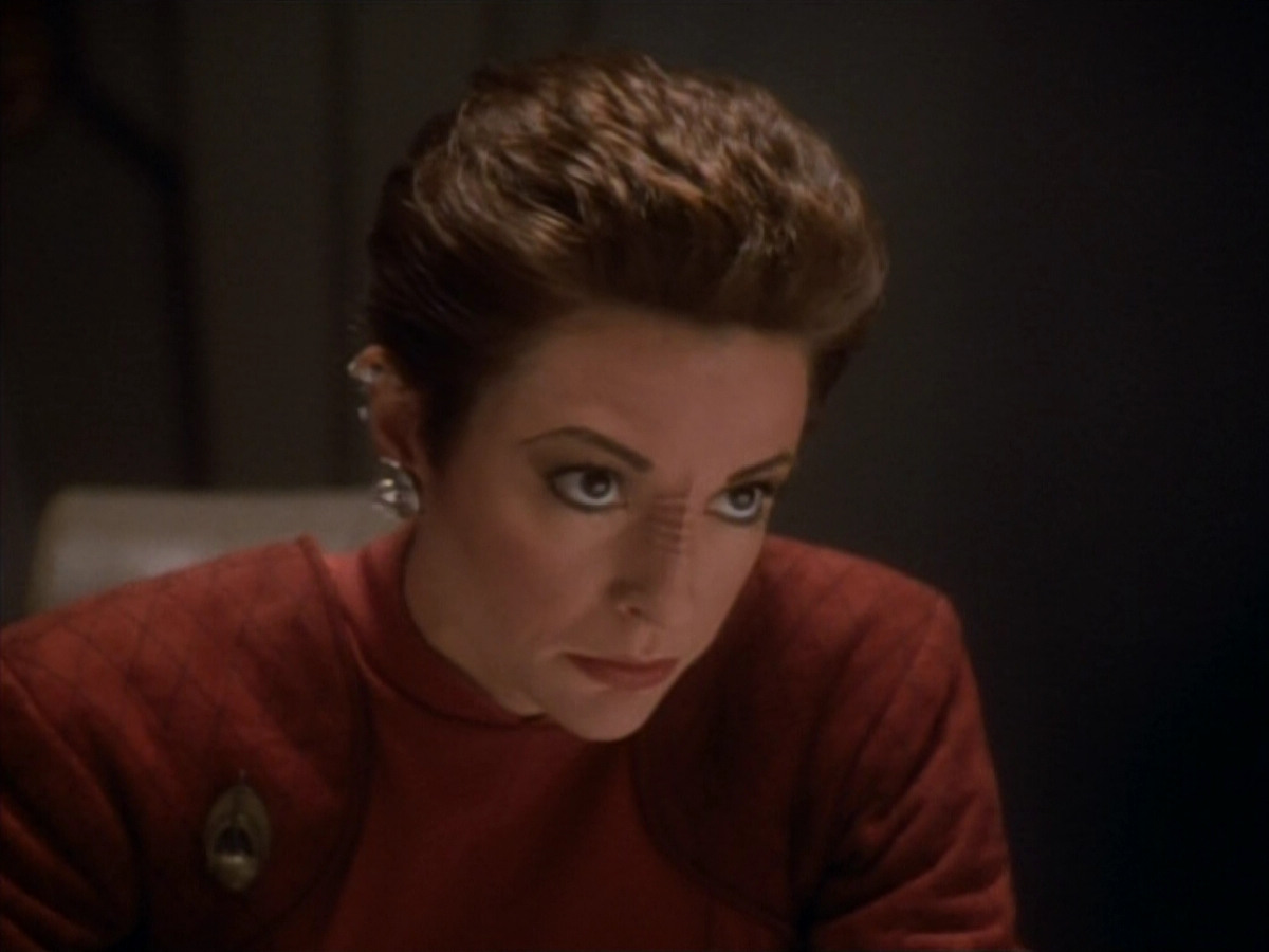extant_StarTrekDS9_1x19-Duet_01195.jpg