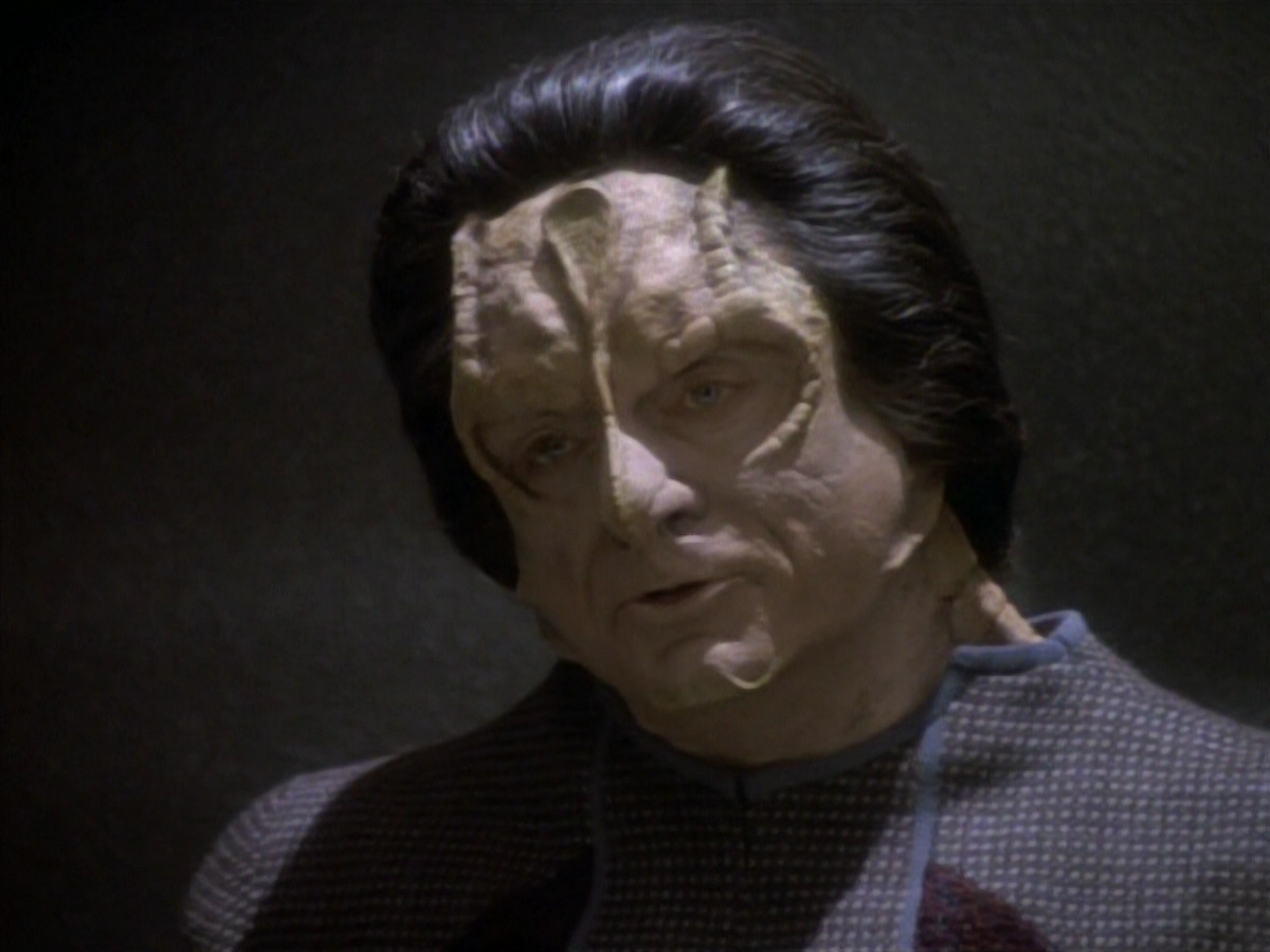 extant_StarTrekDS9_1x19-Duet_01213.jpg