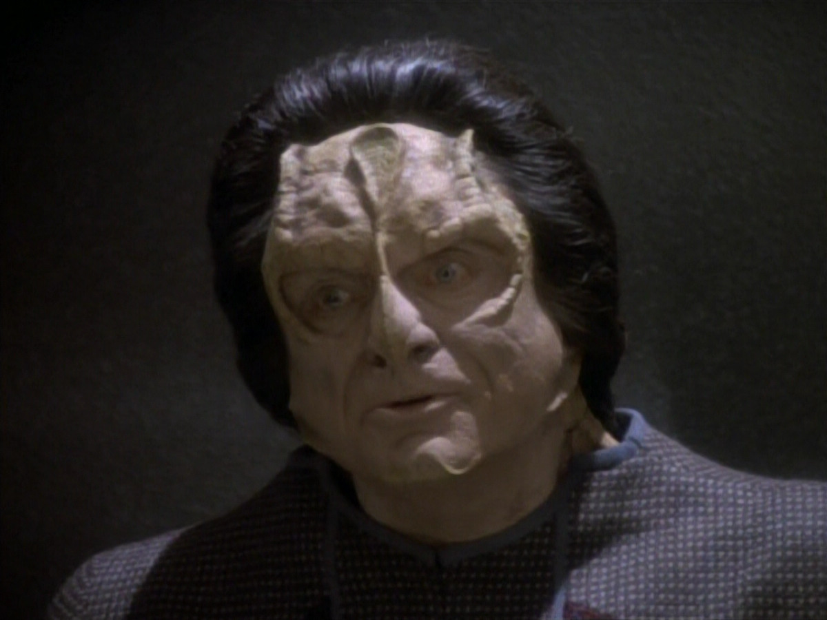 extant_StarTrekDS9_1x19-Duet_01228.jpg