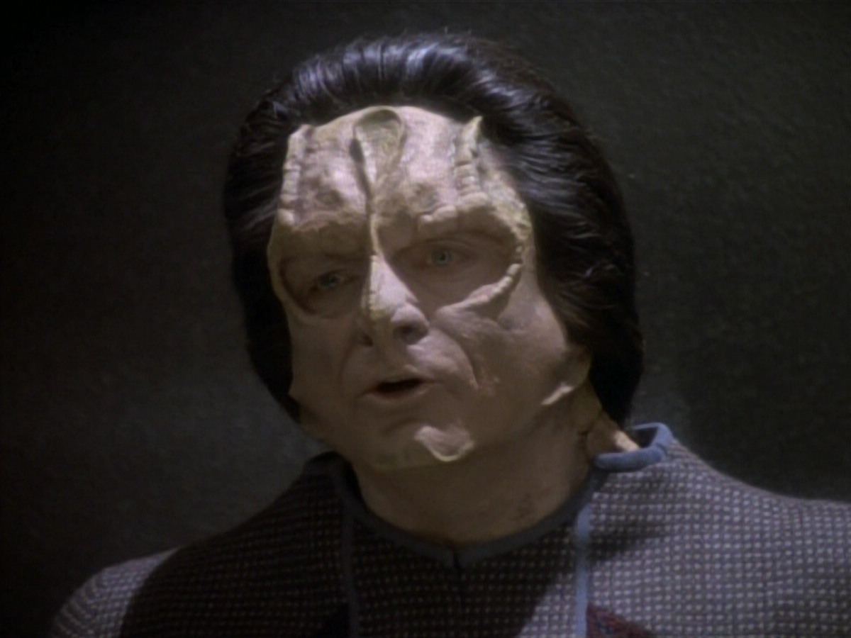extant_StarTrekDS9_1x19-Duet_01240.jpg
