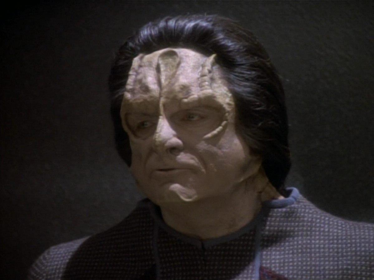 extant_StarTrekDS9_1x19-Duet_01241.jpg
