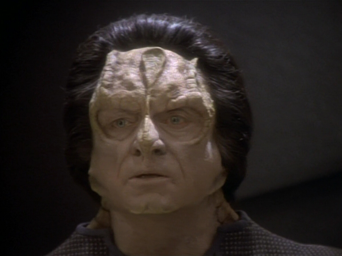extant_StarTrekDS9_1x19-Duet_01361.jpg