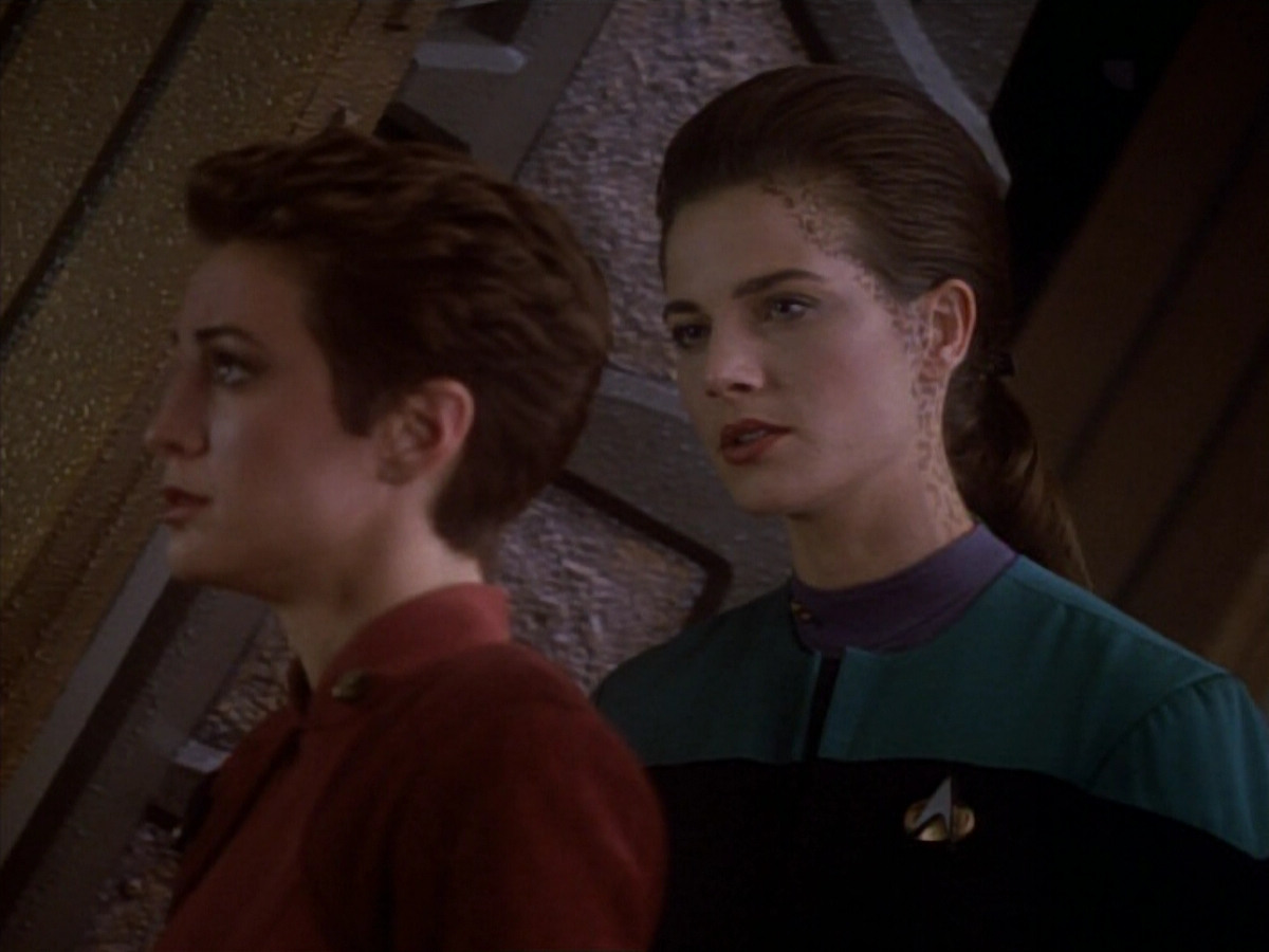 extant_StarTrekDS9_1x19-Duet_01687.jpg