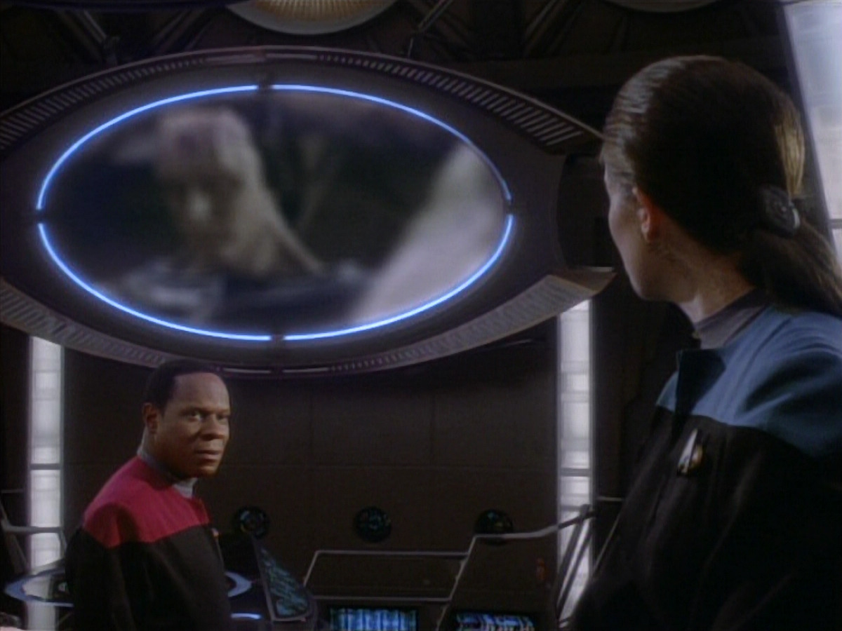 extant_StarTrekDS9_1x19-Duet_01880.jpg
