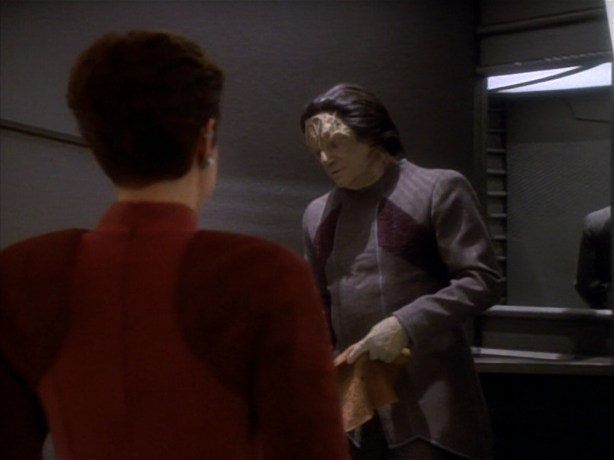 extant_StarTrekDS9_1x19-Duet_02012.jpg