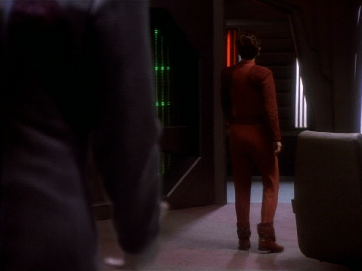 extant_StarTrekDS9_1x19-Duet_02090.jpg