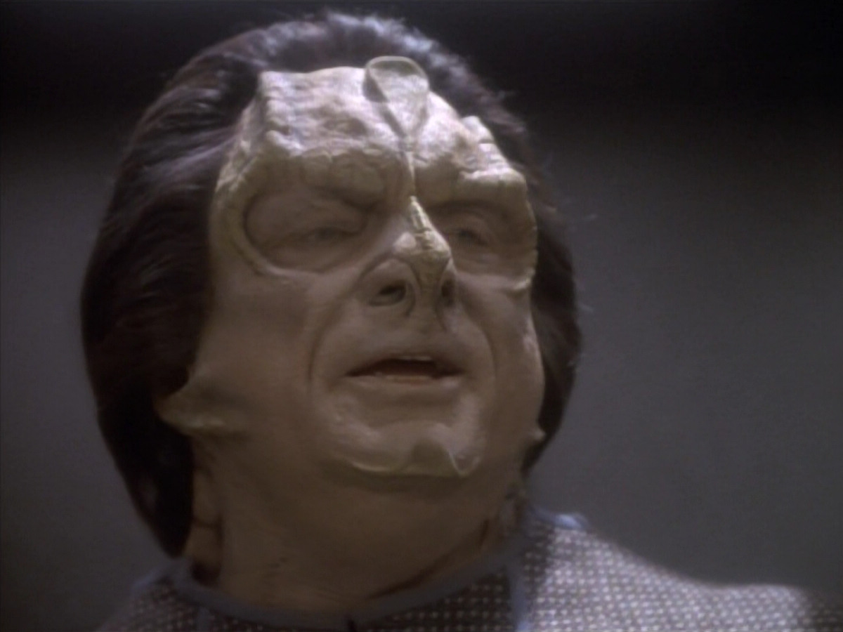extant_StarTrekDS9_1x19-Duet_02149.jpg