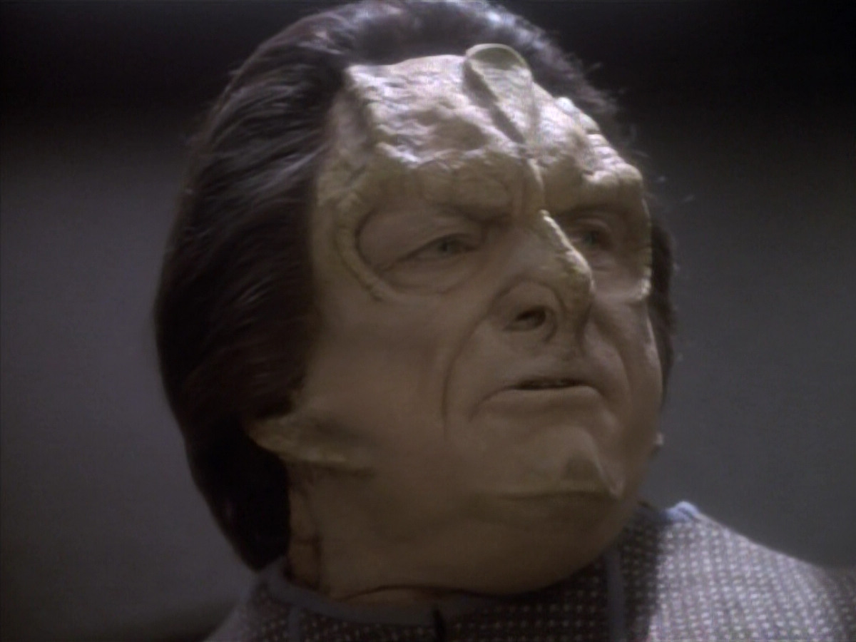 extant_StarTrekDS9_1x19-Duet_02151.jpg