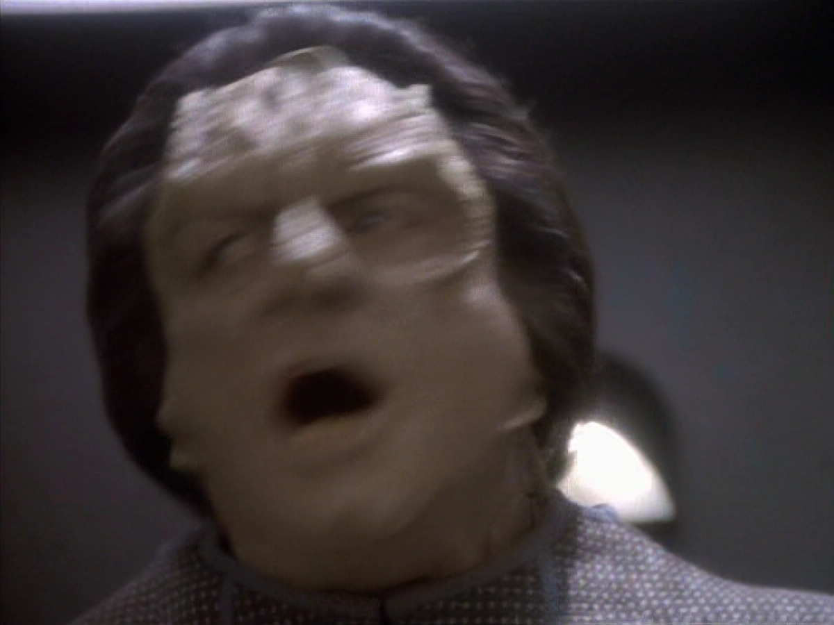 extant_StarTrekDS9_1x19-Duet_02172.jpg