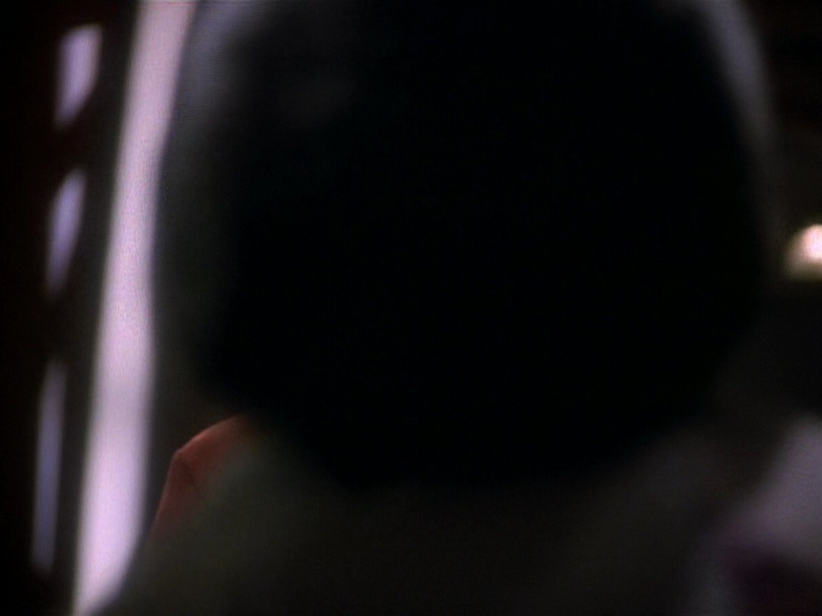 extant_StarTrekDS9_1x19-Duet_02521.jpg