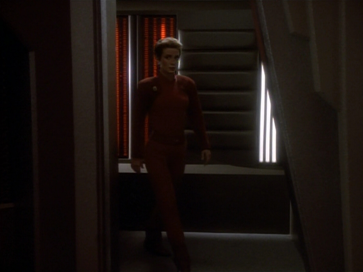 extant_StarTrekDS9_1x19-Duet_03268.jpg