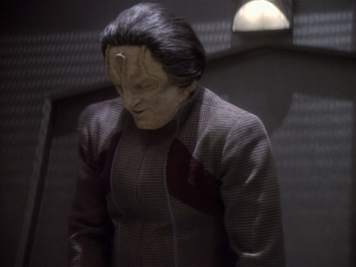 extant_StarTrekDS9_1x19-Duet_03364.jpg