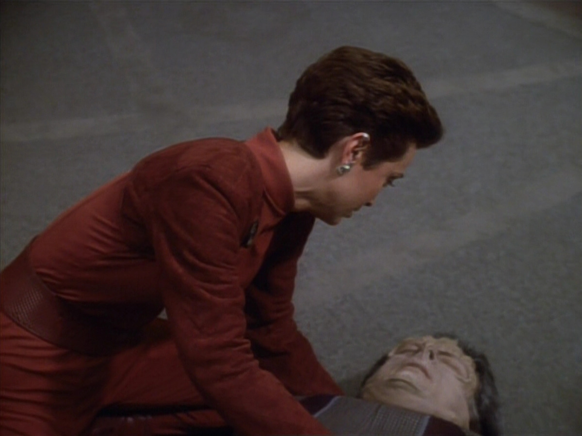 extant_StarTrekDS9_1x19-Duet_03753.jpg