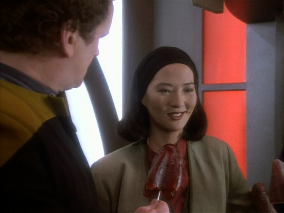 extant_StarTrekDS9_1x20-InTheHandsOfTheProphets_00008.jpg
