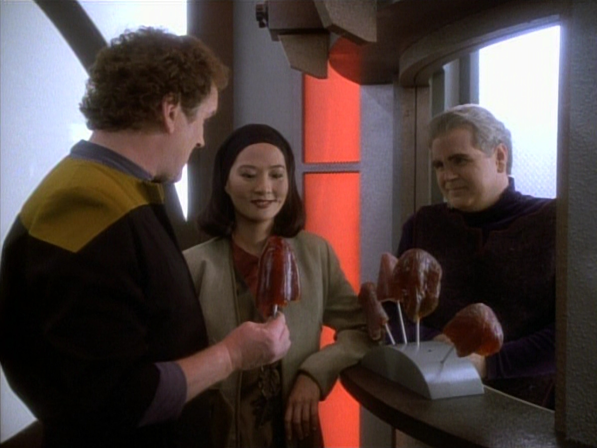 extant_StarTrekDS9_1x20-InTheHandsOfTheProphets_00021.jpg