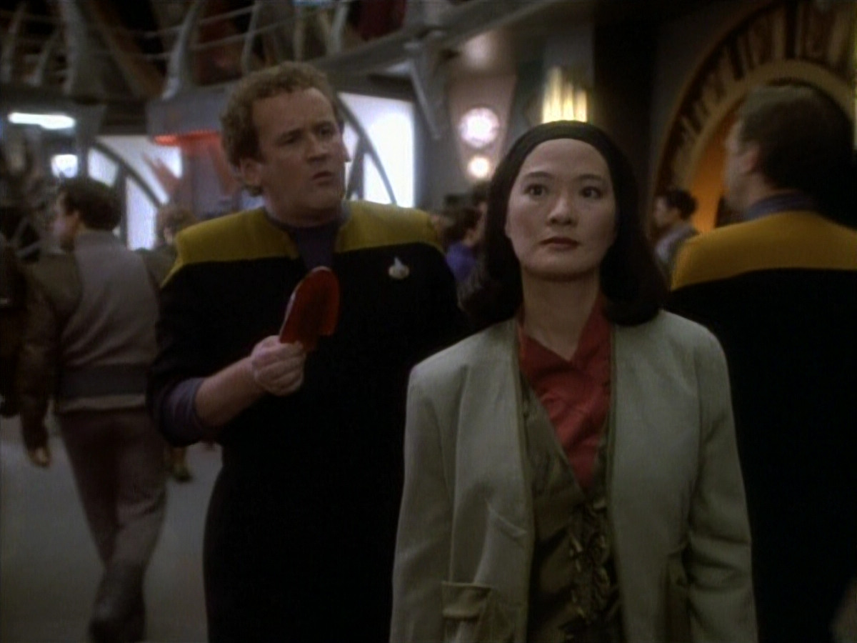 extant_StarTrekDS9_1x20-InTheHandsOfTheProphets_00057.jpg