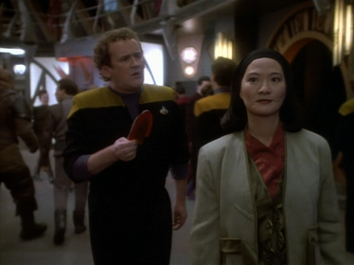 extant_StarTrekDS9_1x20-InTheHandsOfTheProphets_00058.jpg