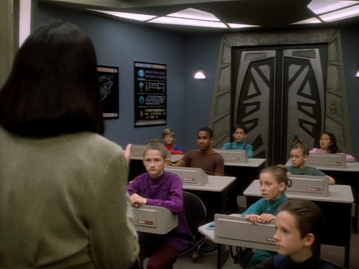 extant_StarTrekDS9_1x20-InTheHandsOfTheProphets_00114.jpg