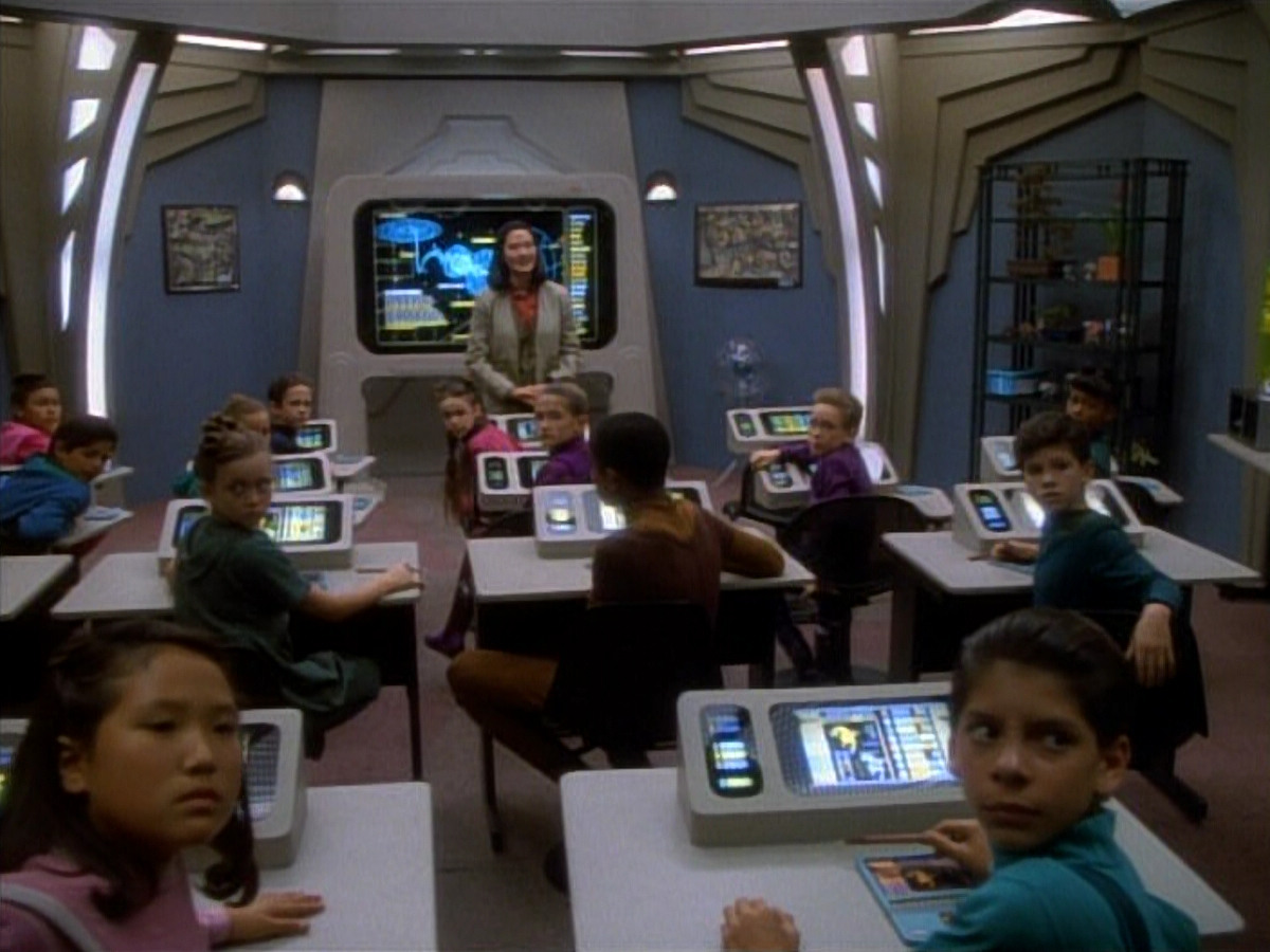 extant_StarTrekDS9_1x20-InTheHandsOfTheProphets_00123.jpg