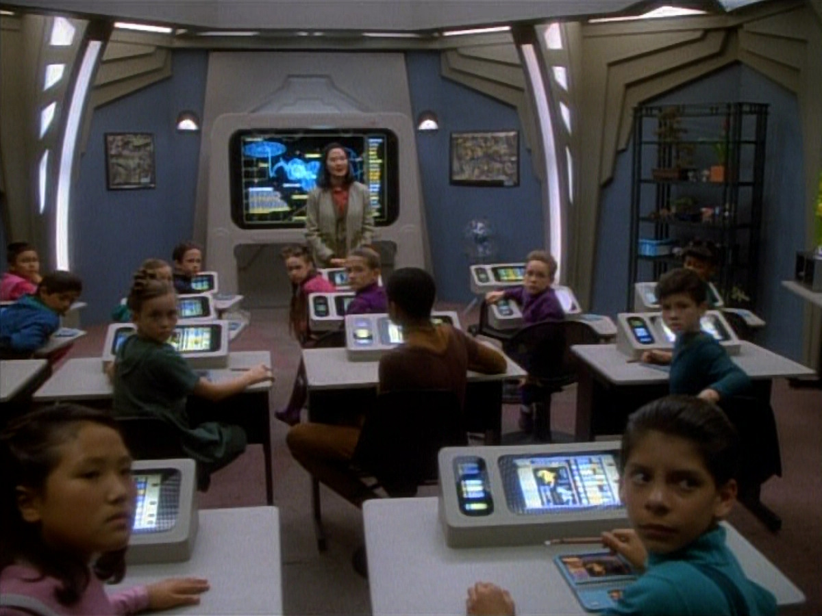 extant_StarTrekDS9_1x20-InTheHandsOfTheProphets_00124.jpg