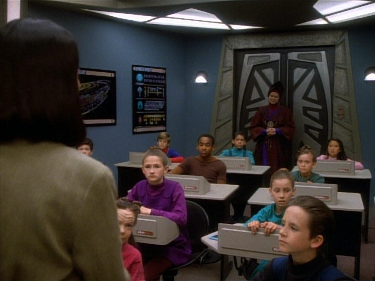 extant_StarTrekDS9_1x20-InTheHandsOfTheProphets_00145.jpg