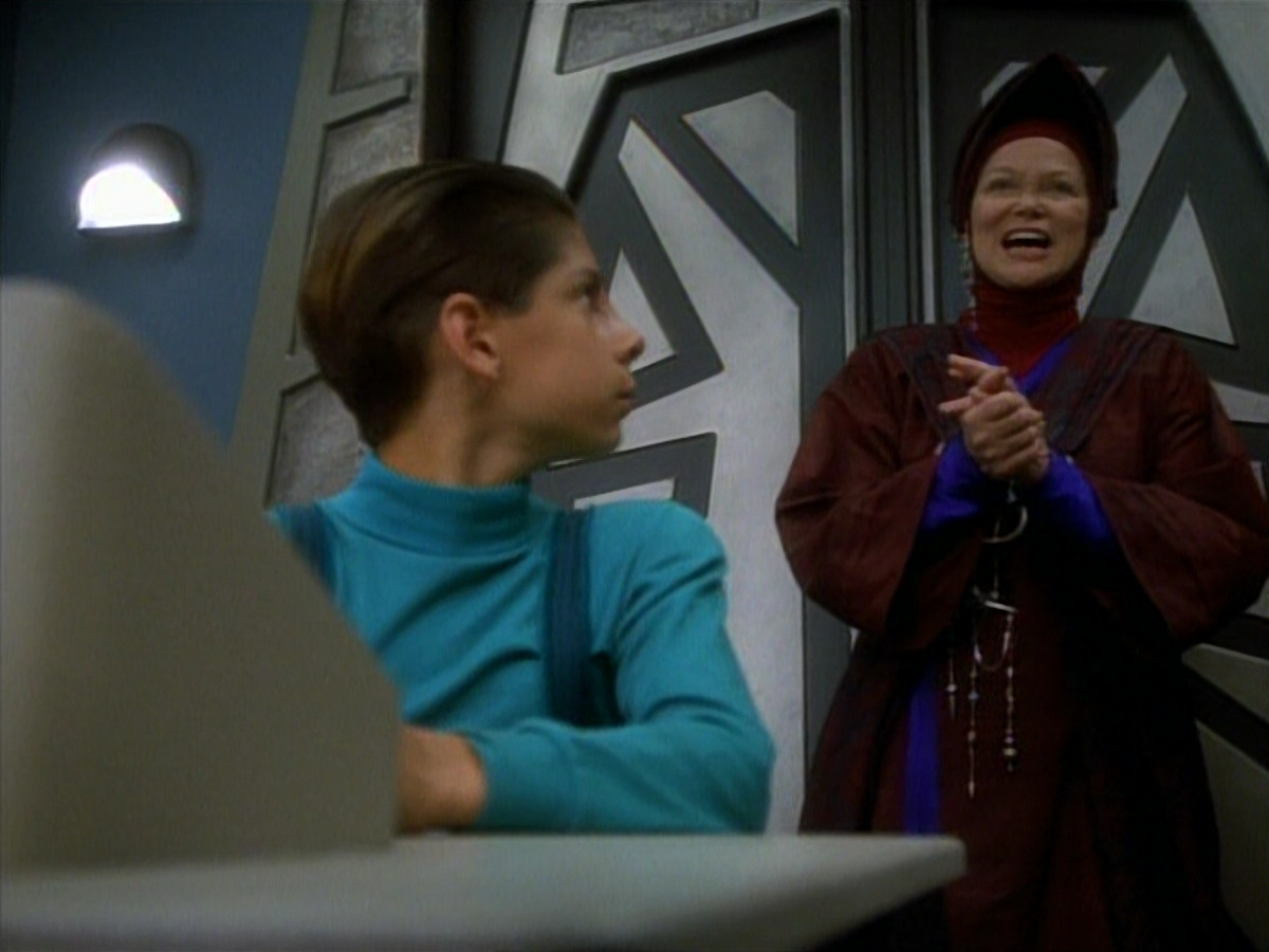 extant_StarTrekDS9_1x20-InTheHandsOfTheProphets_00192.jpg