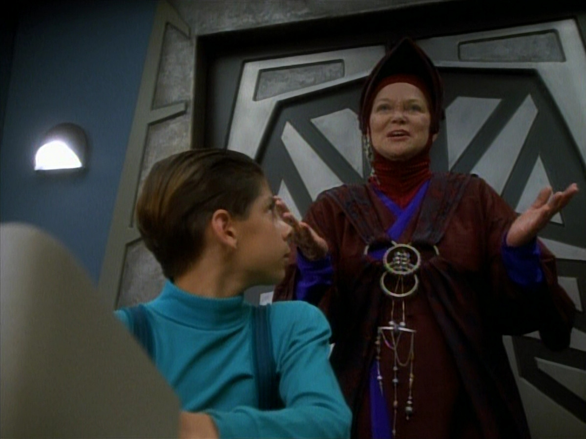 extant_StarTrekDS9_1x20-InTheHandsOfTheProphets_00194.jpg