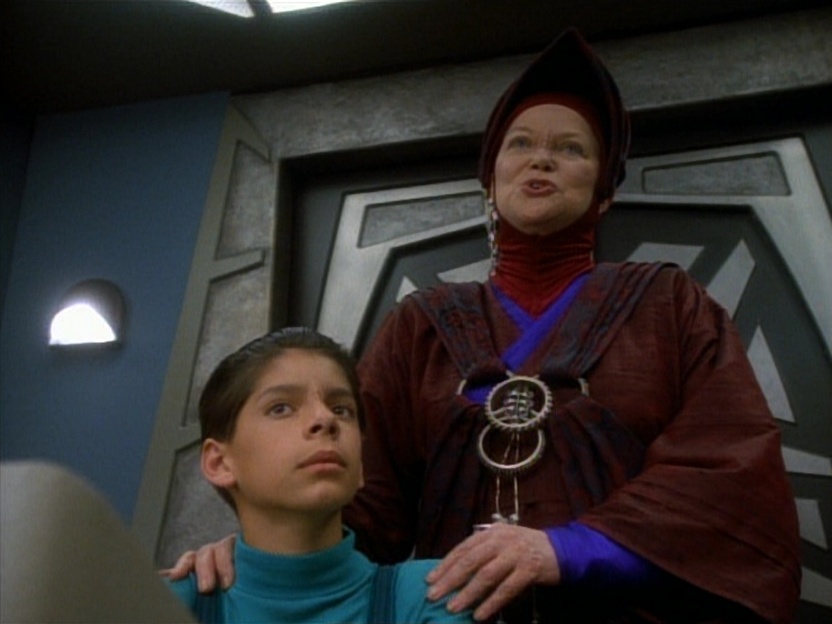 extant_StarTrekDS9_1x20-InTheHandsOfTheProphets_00210.jpg