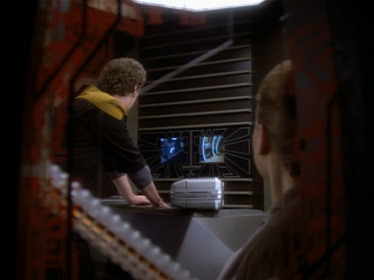extant_StarTrekDS9_1x20-InTheHandsOfTheProphets_00453.jpg