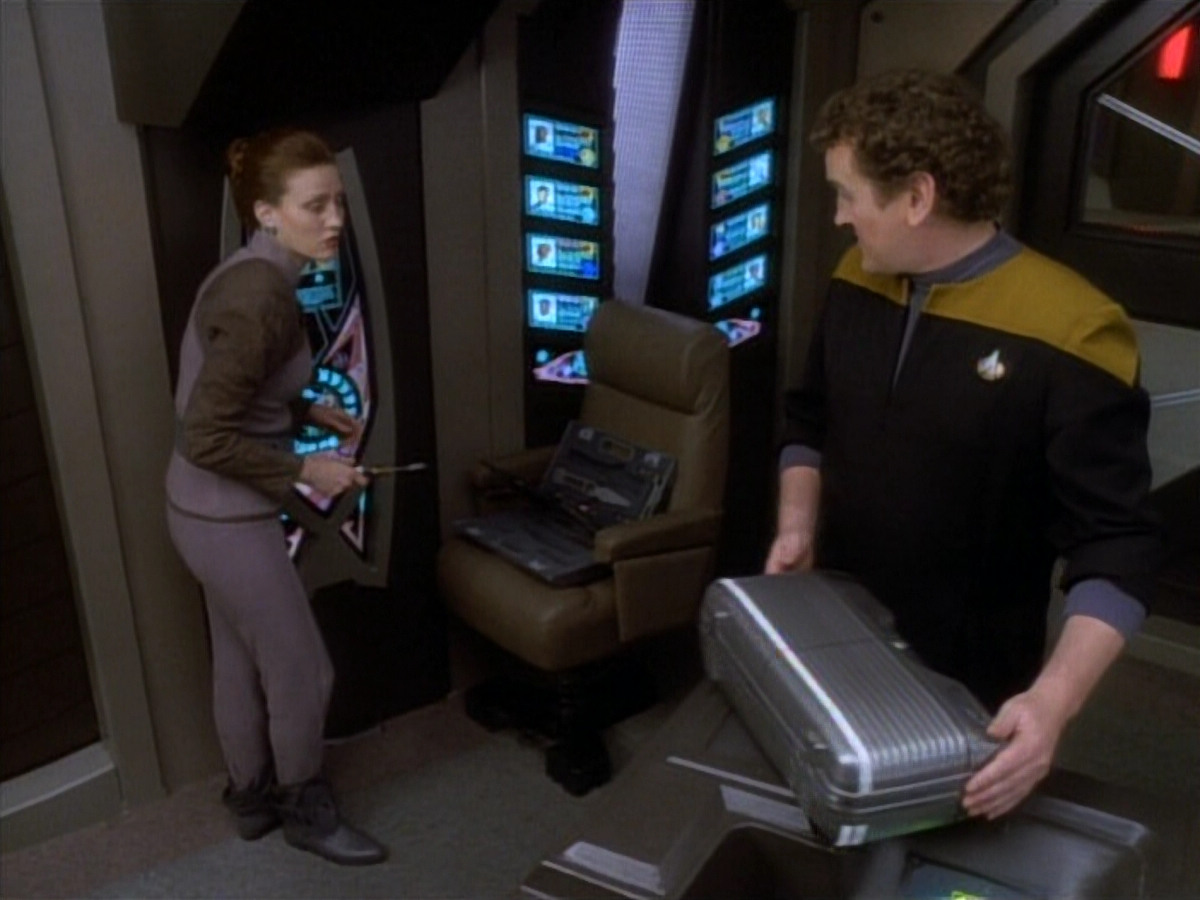 extant_StarTrekDS9_1x20-InTheHandsOfTheProphets_00480.jpg