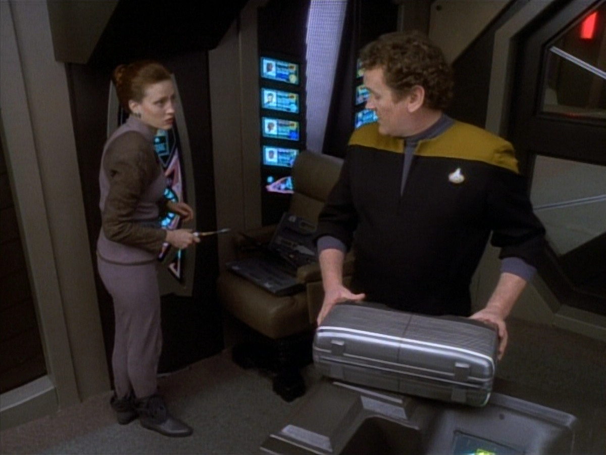 extant_StarTrekDS9_1x20-InTheHandsOfTheProphets_00481.jpg