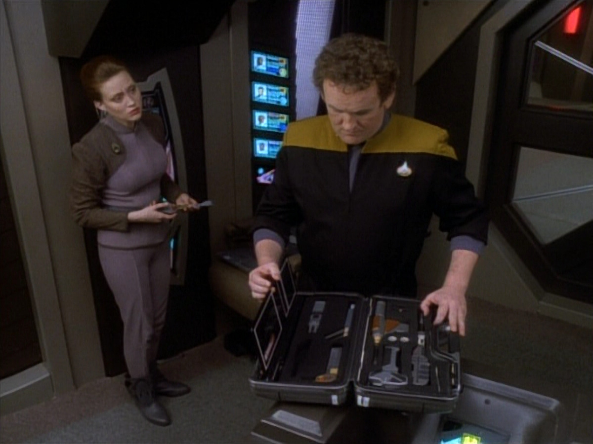extant_StarTrekDS9_1x20-InTheHandsOfTheProphets_00490.jpg