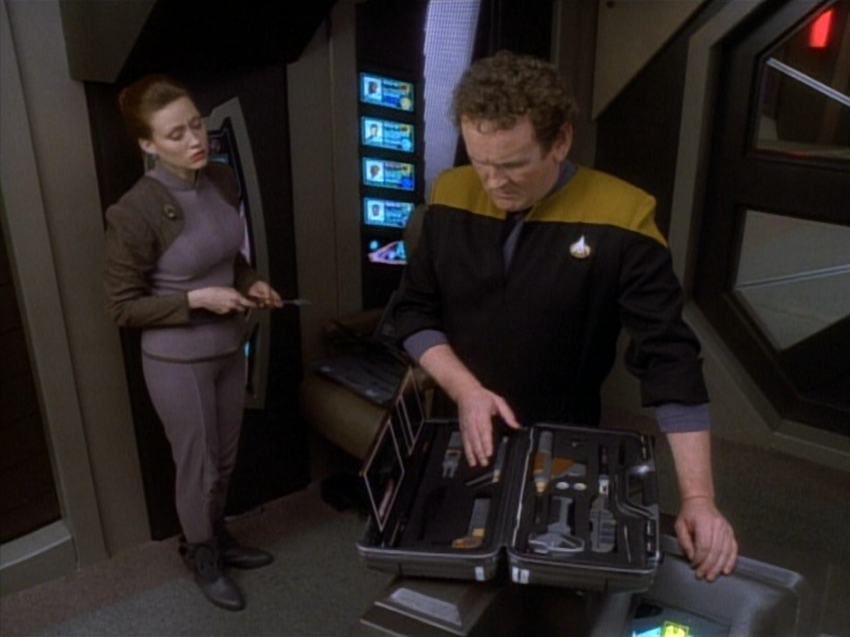 extant_StarTrekDS9_1x20-InTheHandsOfTheProphets_00502.jpg