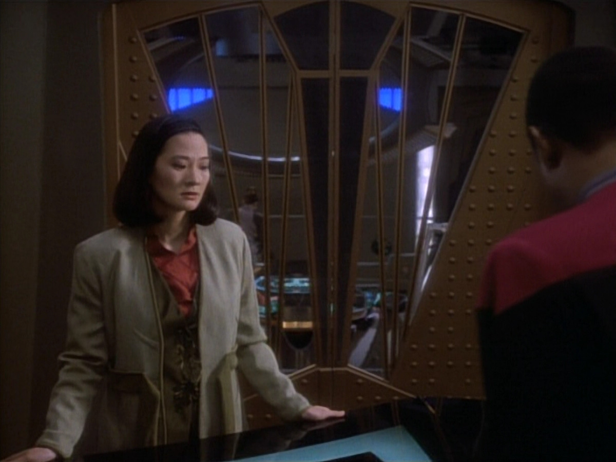 extant_StarTrekDS9_1x20-InTheHandsOfTheProphets_00537.jpg