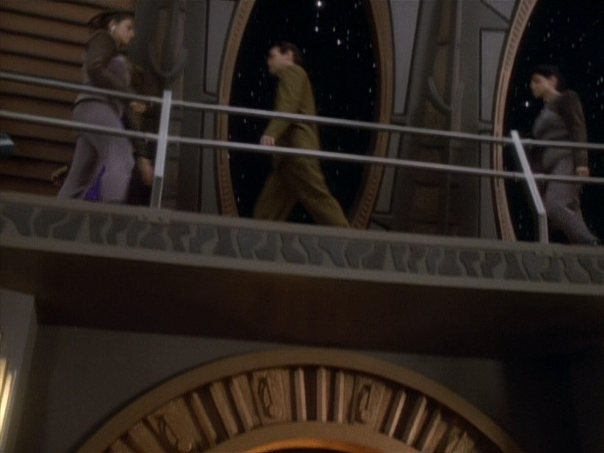 extant_StarTrekDS9_1x20-InTheHandsOfTheProphets_00677.jpg