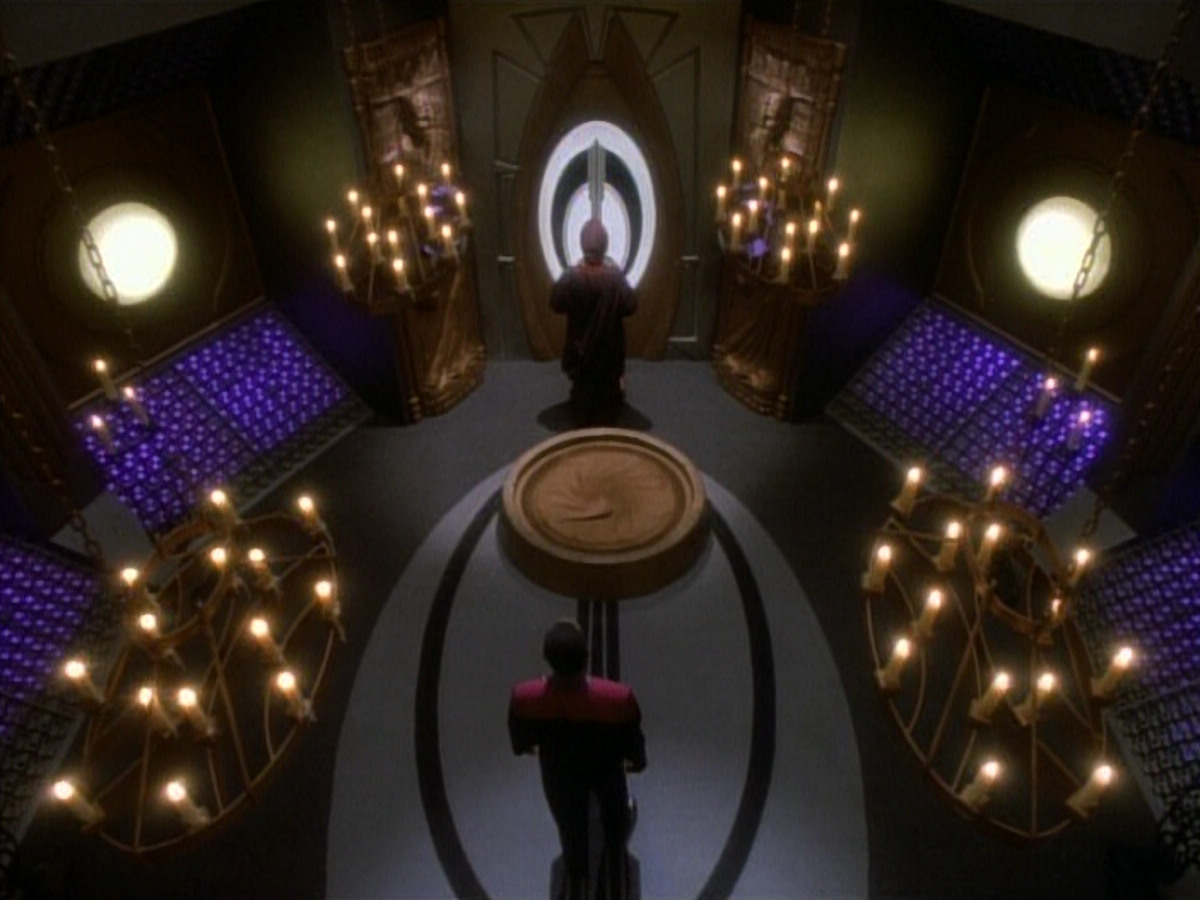 extant_StarTrekDS9_1x20-InTheHandsOfTheProphets_00690.jpg