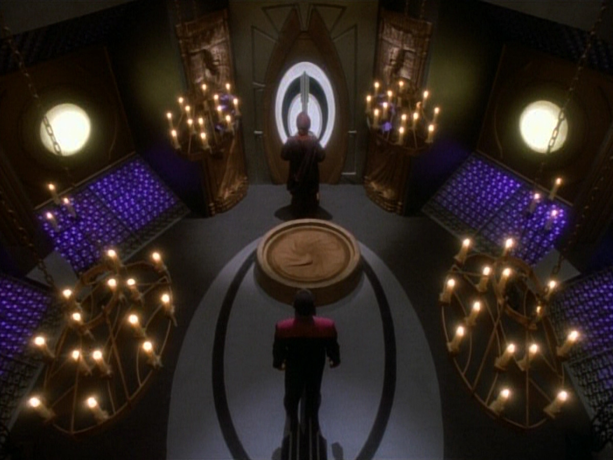 extant_StarTrekDS9_1x20-InTheHandsOfTheProphets_00692.jpg