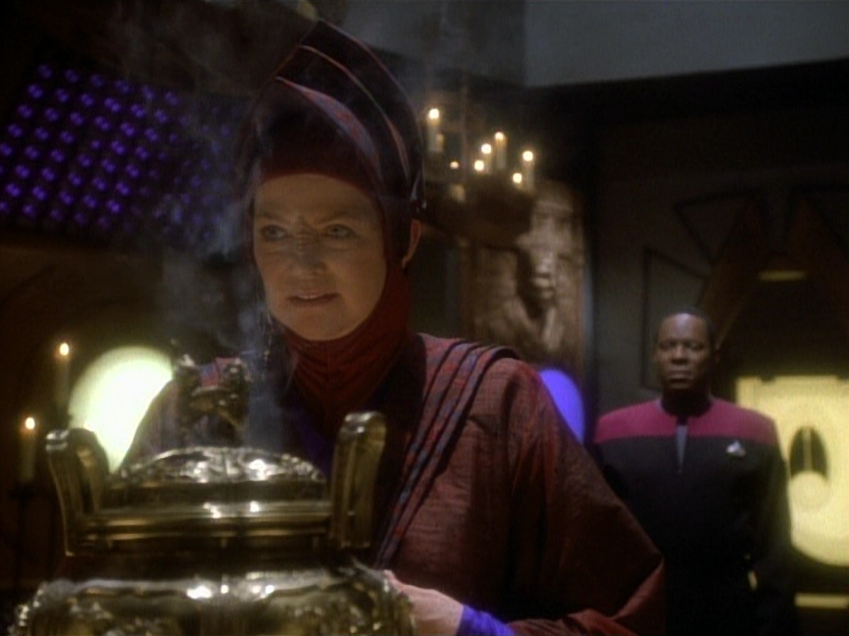extant_StarTrekDS9_1x20-InTheHandsOfTheProphets_00705.jpg