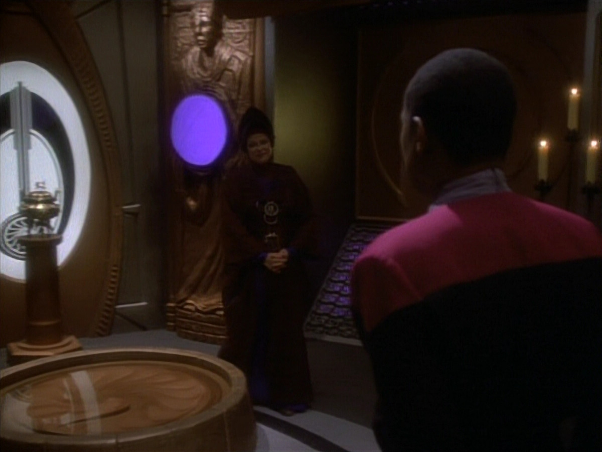 extant_StarTrekDS9_1x20-InTheHandsOfTheProphets_00759.jpg
