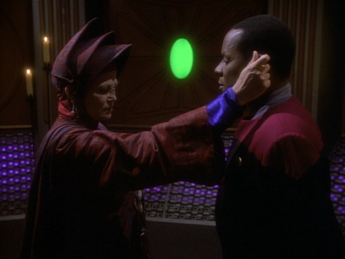 extant_StarTrekDS9_1x20-InTheHandsOfTheProphets_00775.jpg