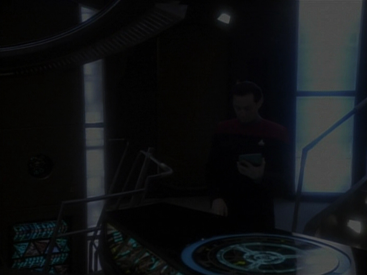 extant_StarTrekDS9_1x20-InTheHandsOfTheProphets_00869.jpg