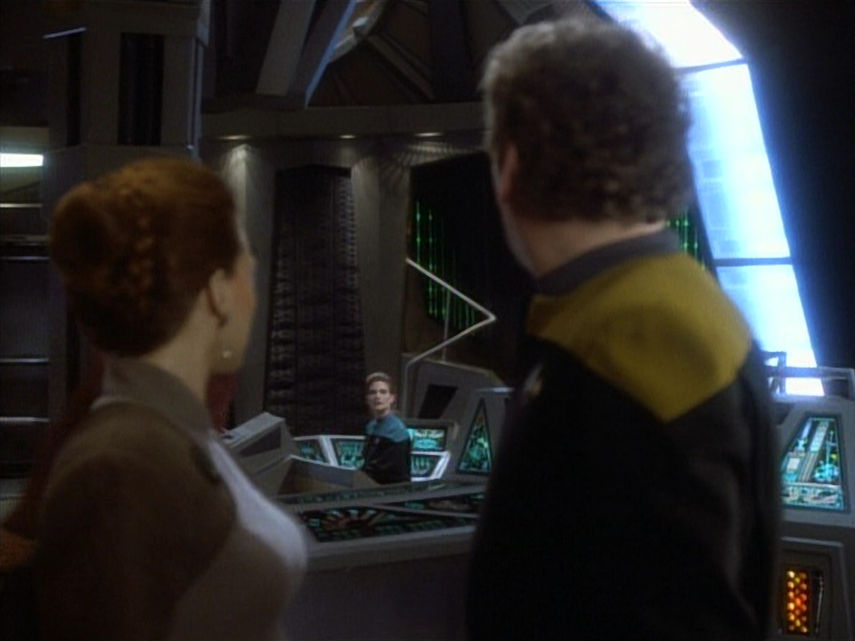 extant_StarTrekDS9_1x20-InTheHandsOfTheProphets_00888.jpg