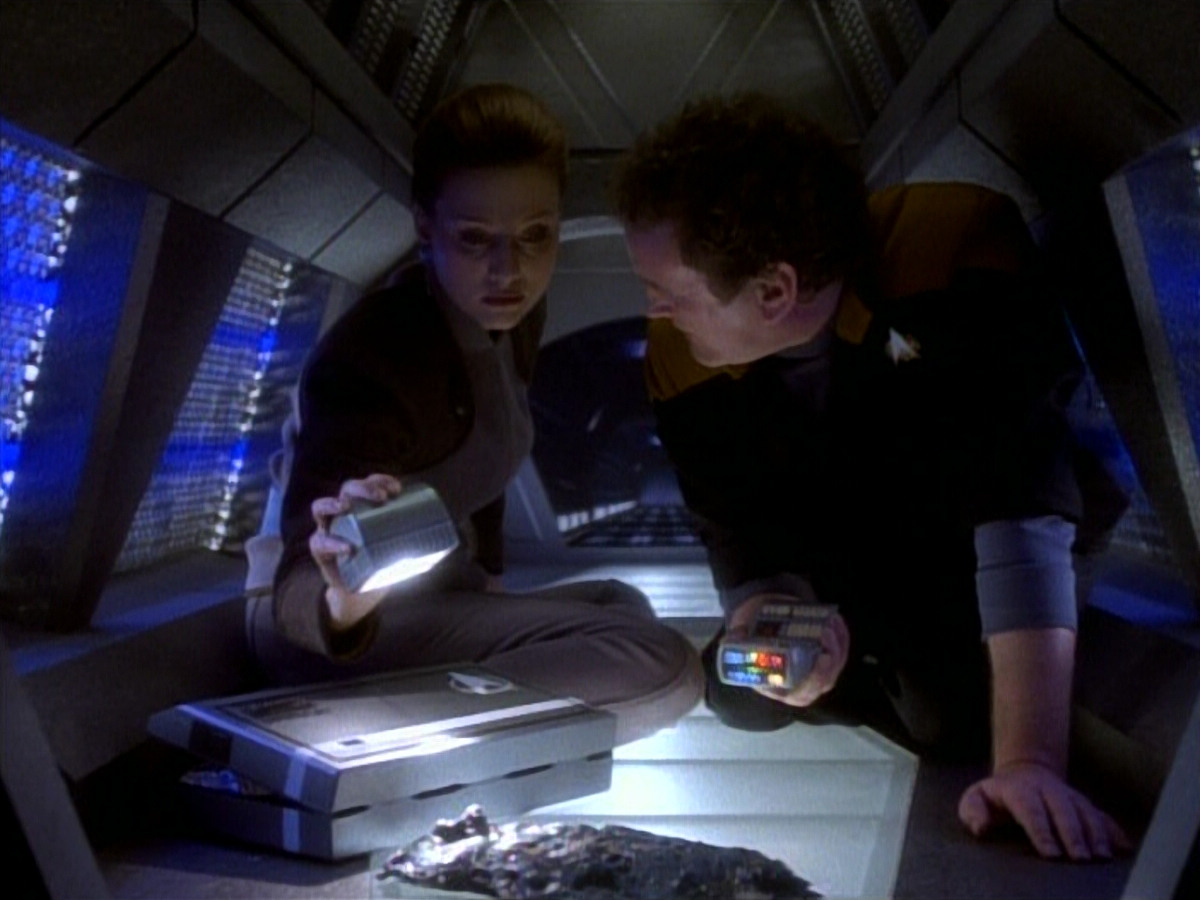 extant_StarTrekDS9_1x20-InTheHandsOfTheProphets_00975.jpg