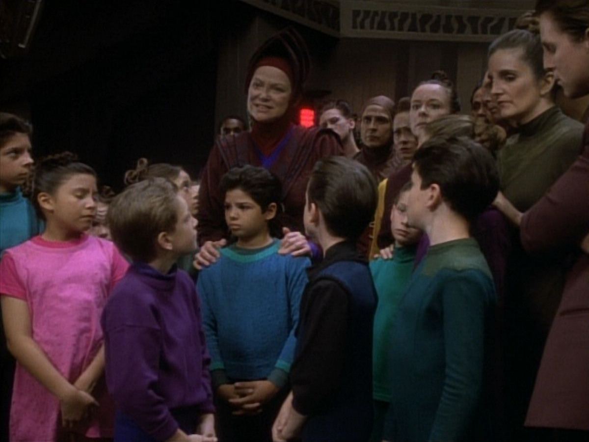 extant_StarTrekDS9_1x20-InTheHandsOfTheProphets_01190.jpg