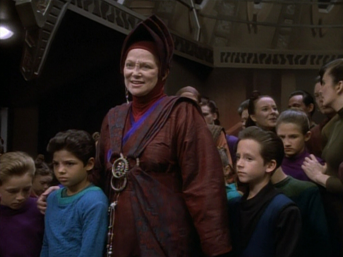 extant_StarTrekDS9_1x20-InTheHandsOfTheProphets_01205.jpg
