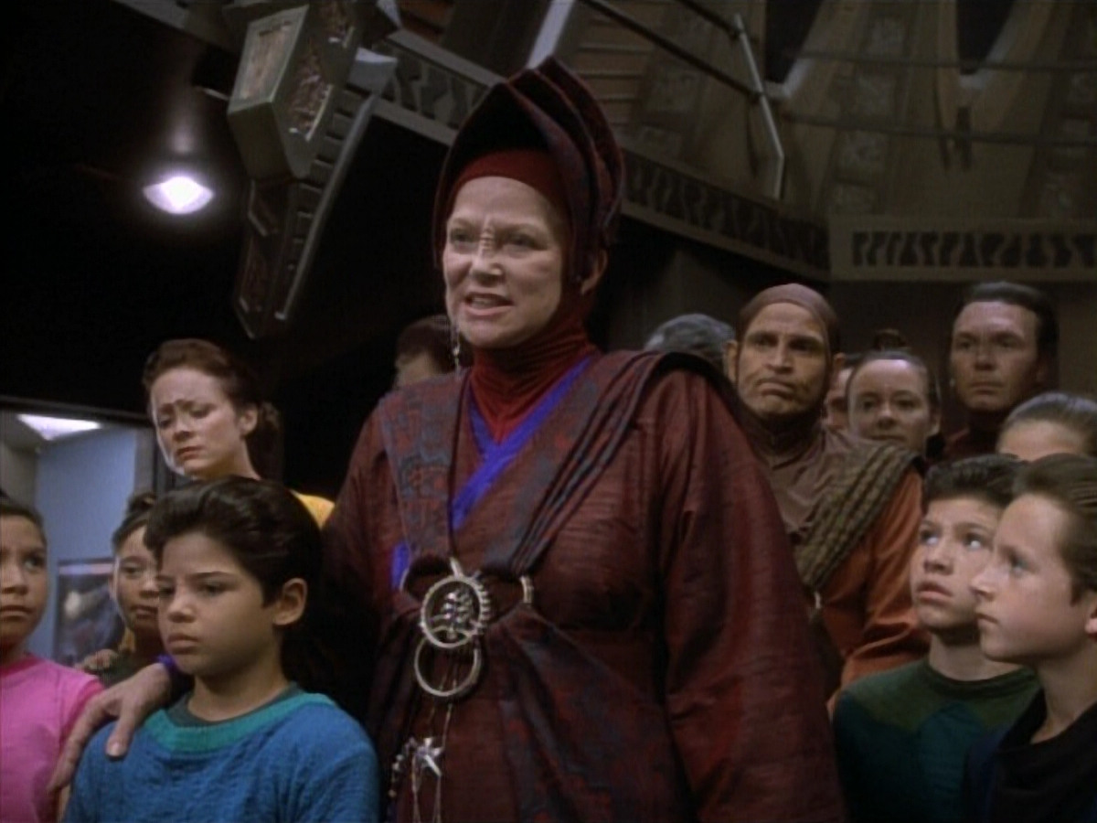 extant_StarTrekDS9_1x20-InTheHandsOfTheProphets_01211.jpg